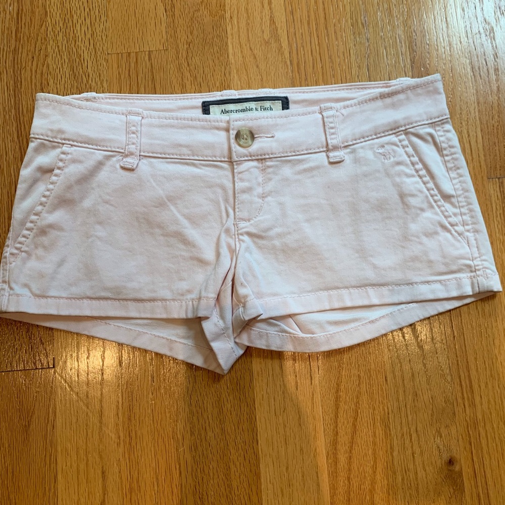 Light pink Abercrombie shorts Size 00